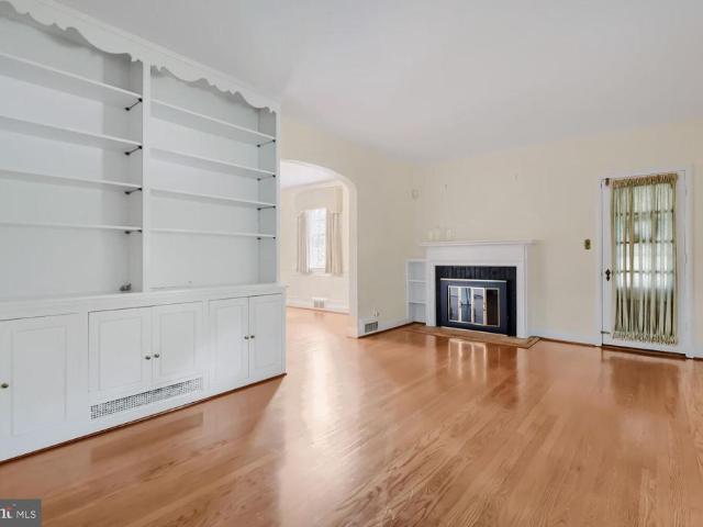 House for sale in Gibsonton, Maryland