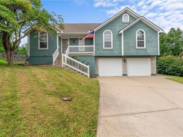 House for sale in Grain Valley, Missouri