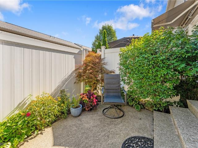 Condo for sale in North Canton