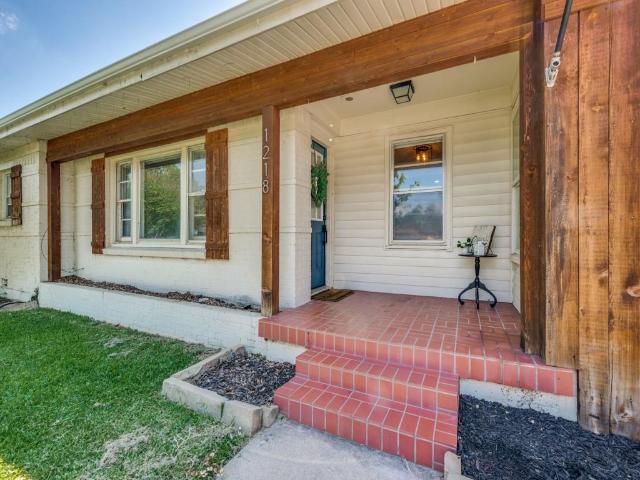 House for sale in Benbrook, Texas