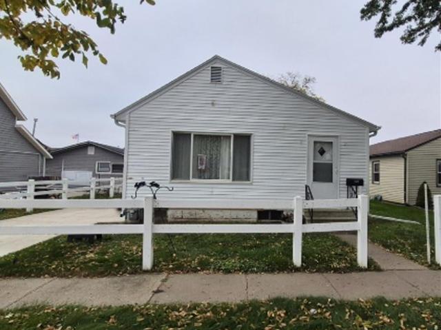 House for sale in Estherville, Emmet County