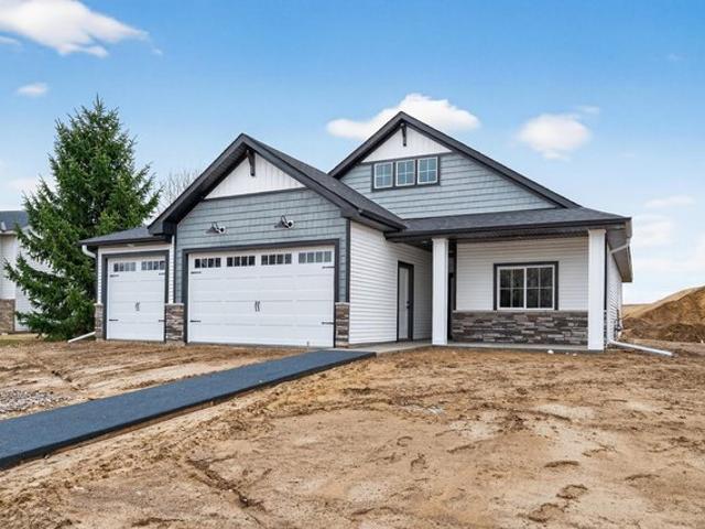 House for sale in Cambridge, Isanti County