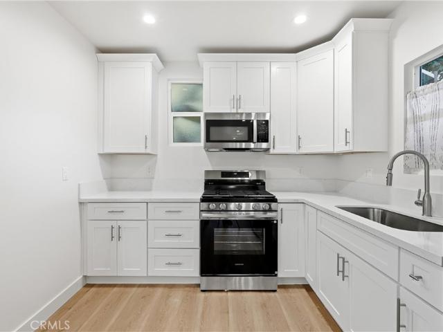 Property for rent in Canoga Park, California
