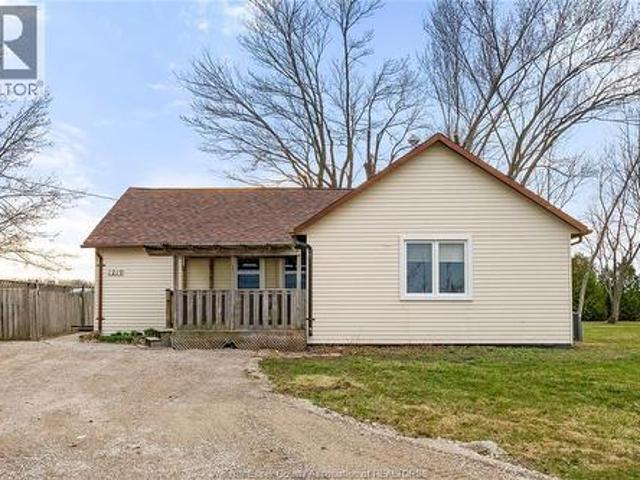 House for rent in Lakeshore, Ontario