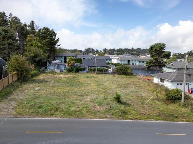 Land for sale in Delake, Lincoln City