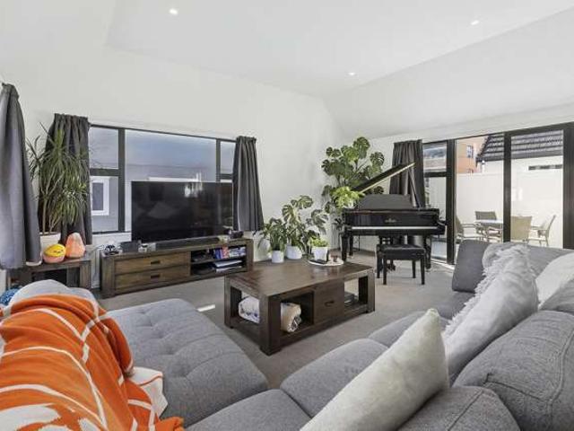 Townhouse for sale in Matata, Wellington