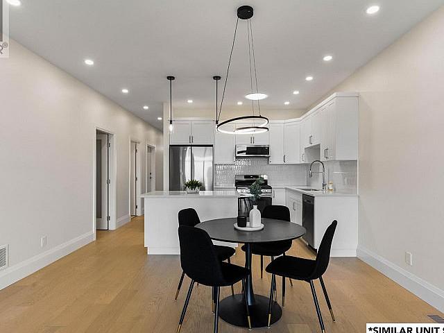 Condo for sale in British Columbia