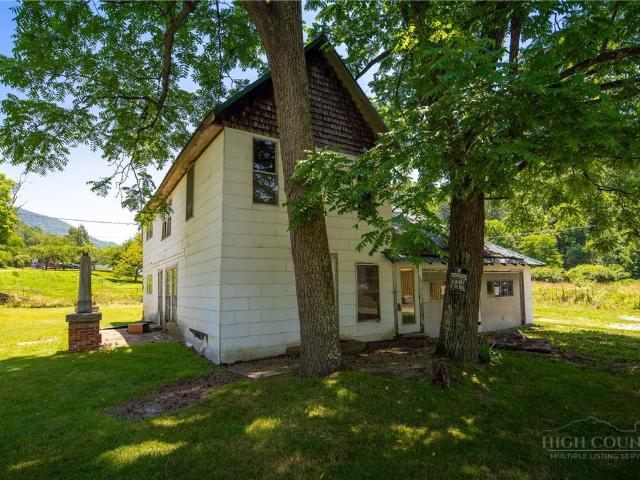 House for sale in Watauga, North Carolina