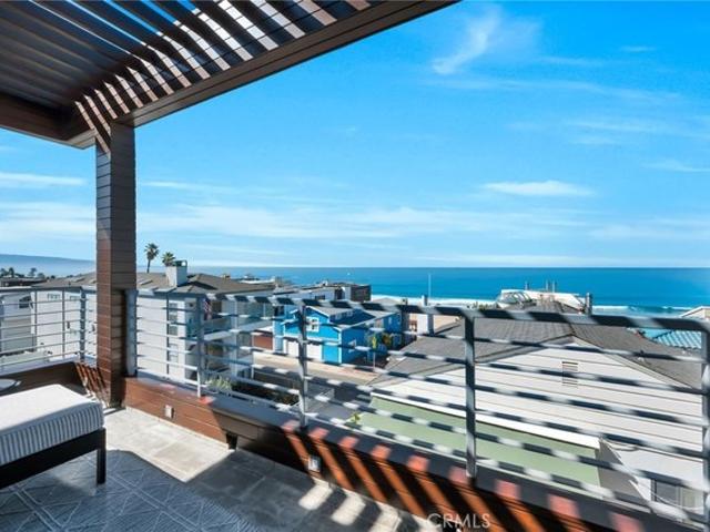 House for sale in Manhattan Beach, Los Angeles County
