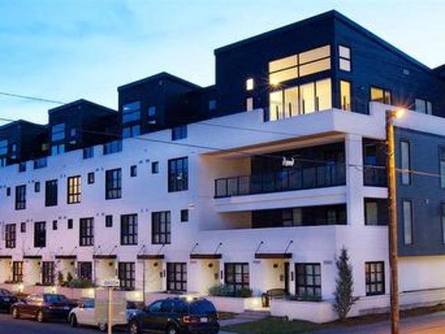 Townhouse for sale in Northwest, Alberta