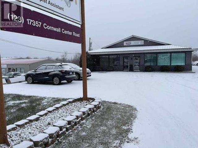 Commercial for rent in Cornwall, Ontario