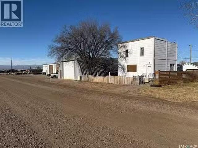 House for sale in Shaunavon, Saskatchewan