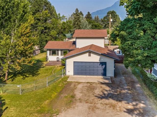 House for sale in Columbia Falls, Montana