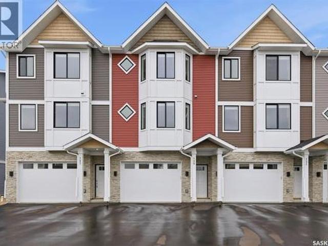 Townhouse for sale in Saskatoon, Saskatchewan
