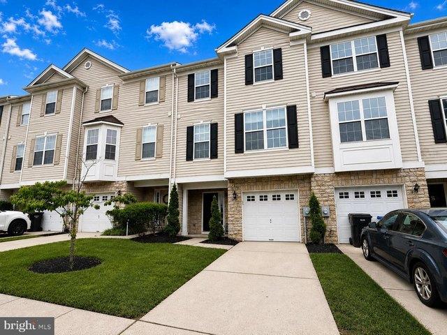 Townhouse for sale in Mount Royal, New Jersey