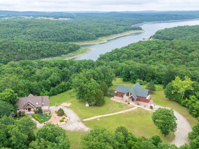 House for sale in Cedarcreek, Missouri