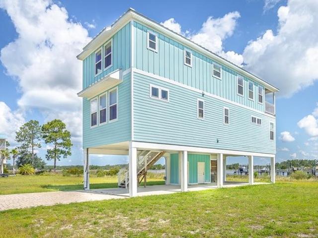 House for sale in Carrabelle, Florida