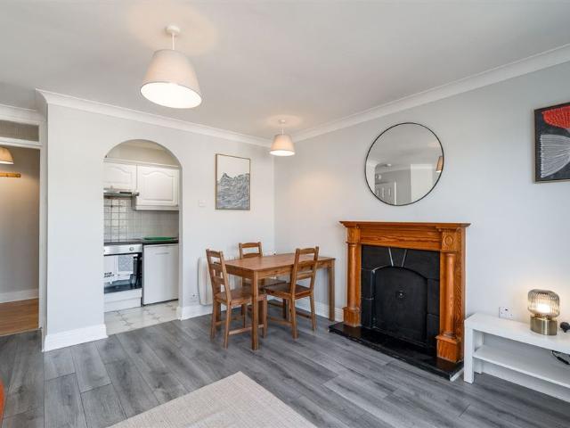 Apartment to rent in Bluebell, North Tipperary