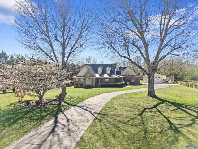 House for sale in Boaz, Alabama