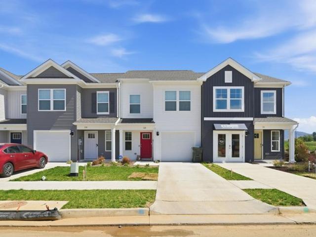Townhouse for sale in Virginia