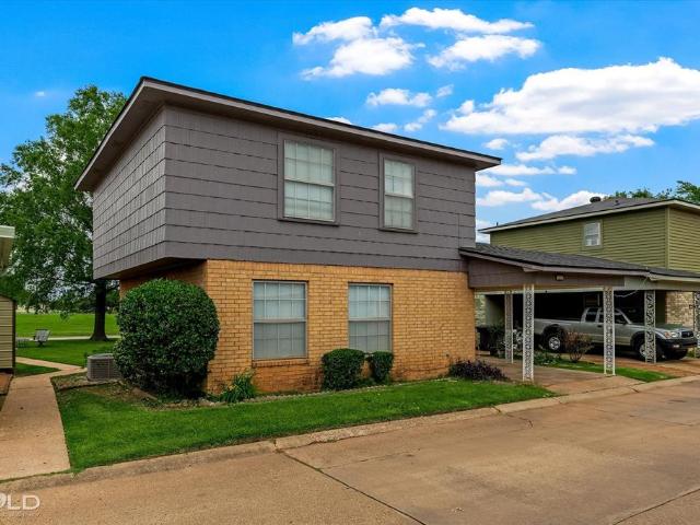 Townhouse for sale in Bossier City, Louisiana