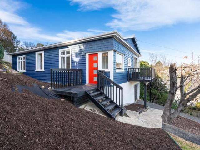 House for sale in Otakou