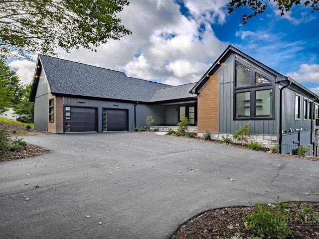 House for sale in Jefferson, North Carolina