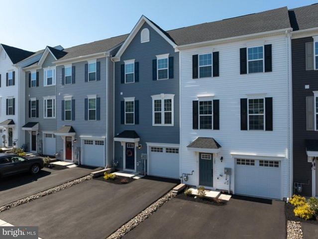 Townhouse for sale in Gilbertsville, Pennsylvania