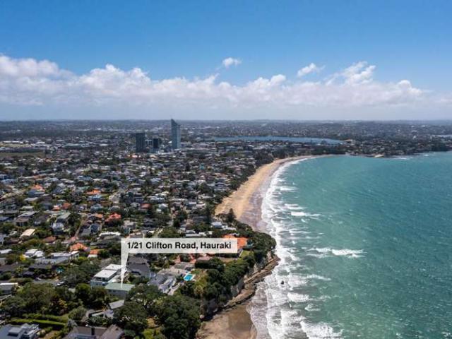 Apartment for sale in Hauraki