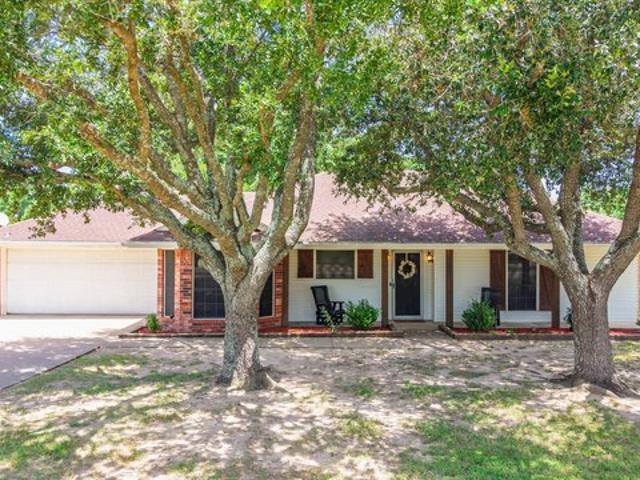 House for sale in Hunt, Texas
