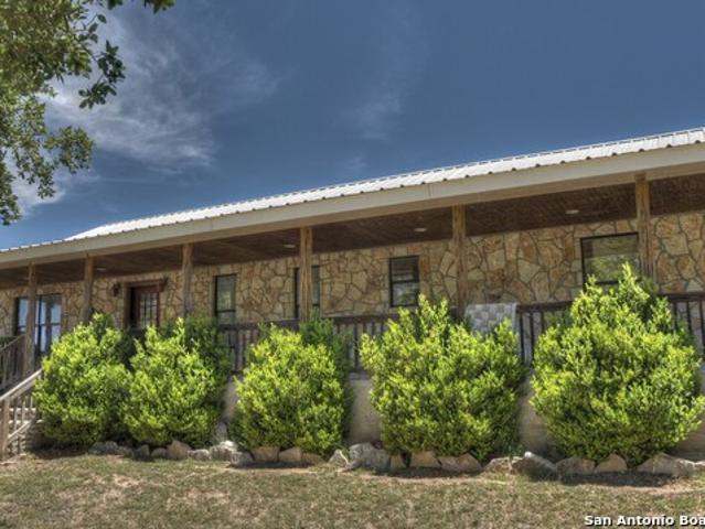 House for sale in Leakey, Texas