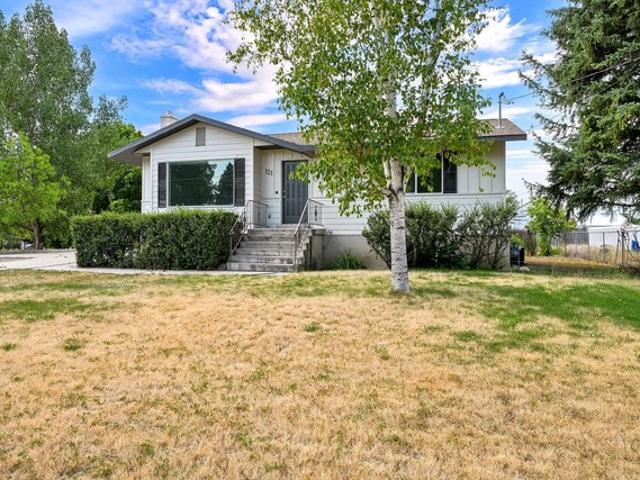 House for sale in Cache, Utah