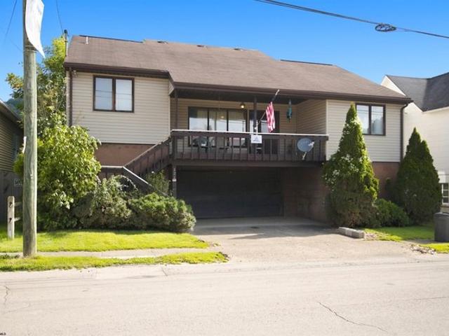 House for sale in Weston, West Virginia