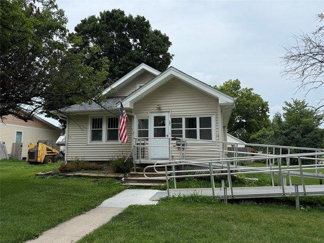 House for sale in Winterset, Iowa