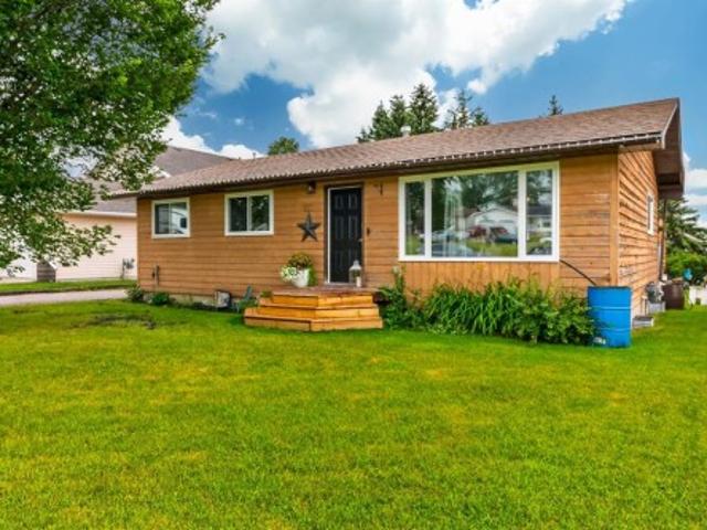 House for sale in Cremona, Alberta