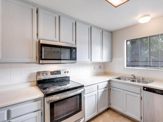 Condo for sale in Cloverdale, California