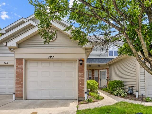 Townhouse for sale in Glendale Heights, Illinois