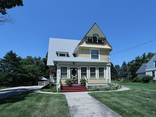 House for sale in Sharon, Wisconsin