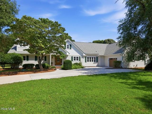 House for sale in Hubert, North Carolina