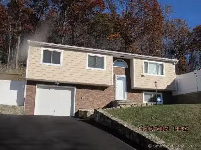 House for rent in Naugatuck