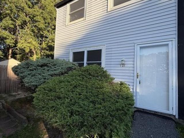 Condo for sale in Calverton, New York