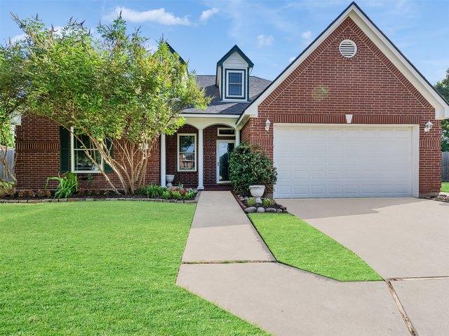 House for sale in Clute, Texas