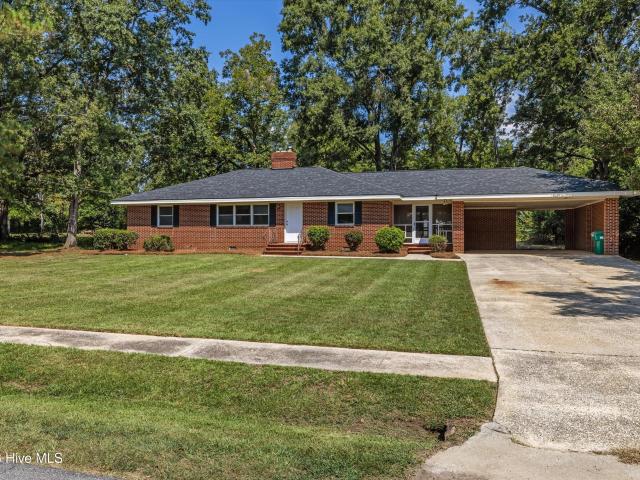 House for sale in Warrenton, Warren County