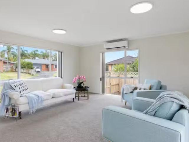 House for sale in Awhitu