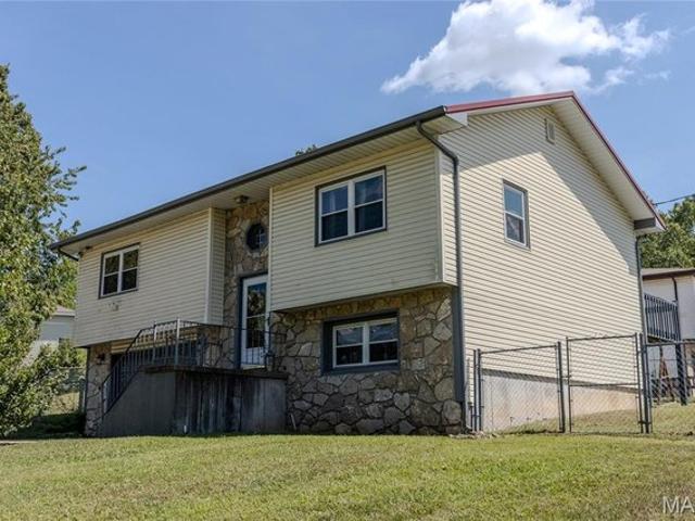 House for sale in Saint Robert, Missouri
