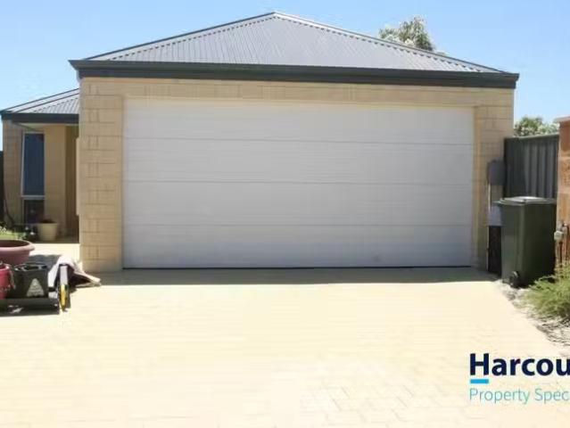 House for rent in Banksia Grove, Western Australia
