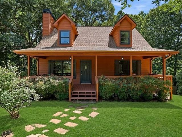 House for sale in Dahlonega, Georgia