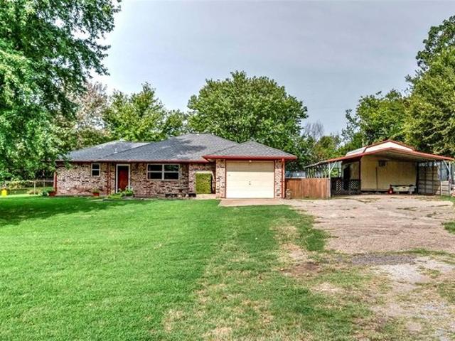 House for sale in Chandler, Oklahoma