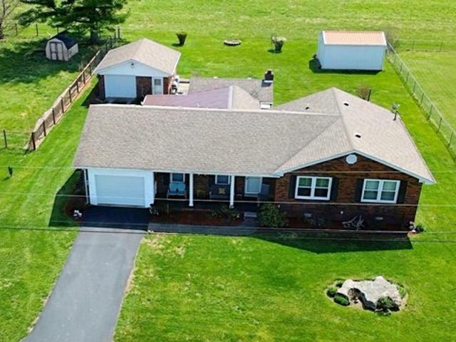 House for sale in Crab Orchard, Kentucky