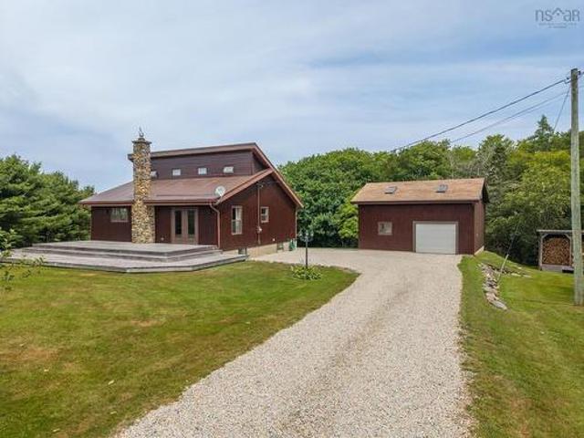 House for sale in Brooklyn, Nova Scotia